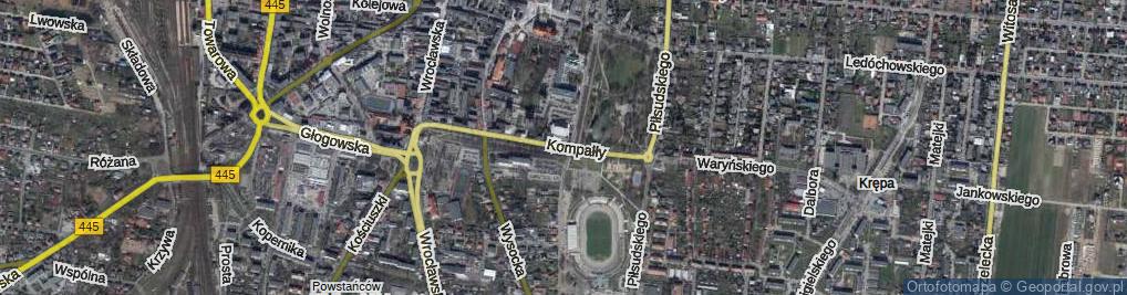 Zdjęcie satelitarne Kompałły Jana, ks. ul.
